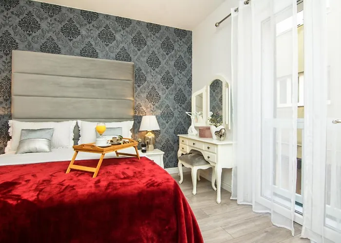 Francesca Luxury Apartment